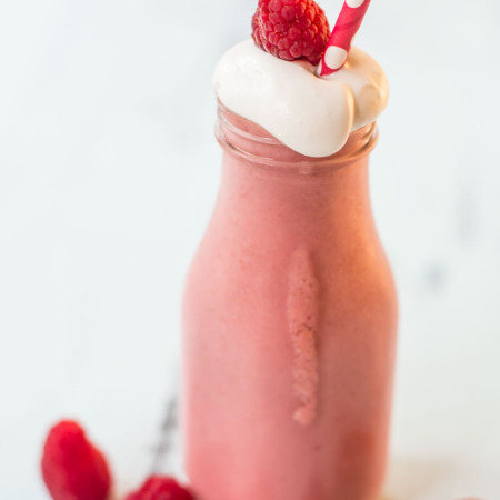 Raspberry Kombucha Smoothie